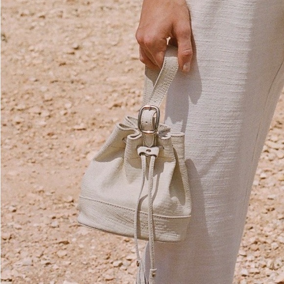 Paloma Wool Maravilla Mini Bucket Bag in white leather - Picture 3 of 4